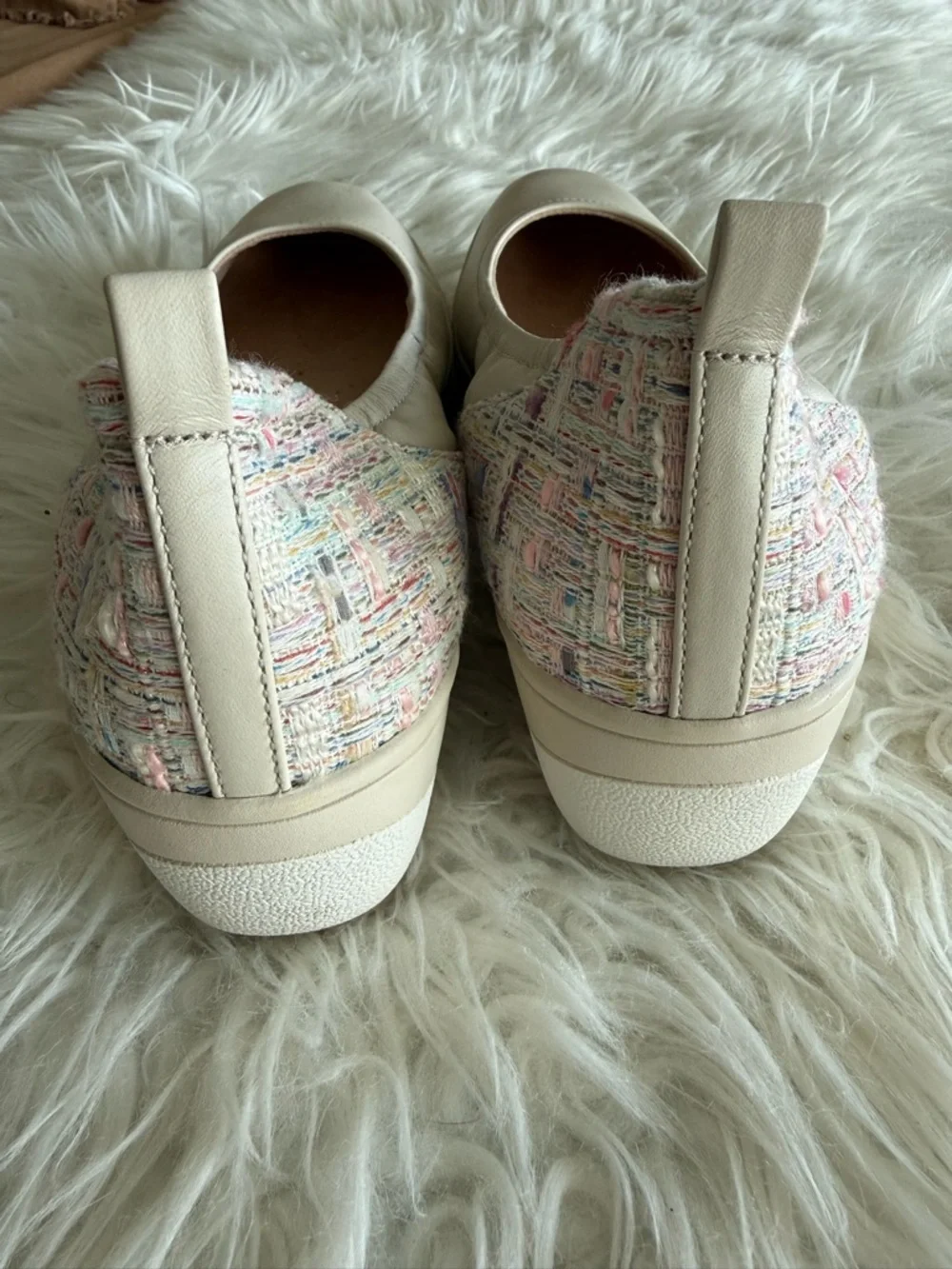 Vionic Jacey Pastel Tweed Wedges